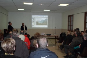 Conférence dans la salle municipale